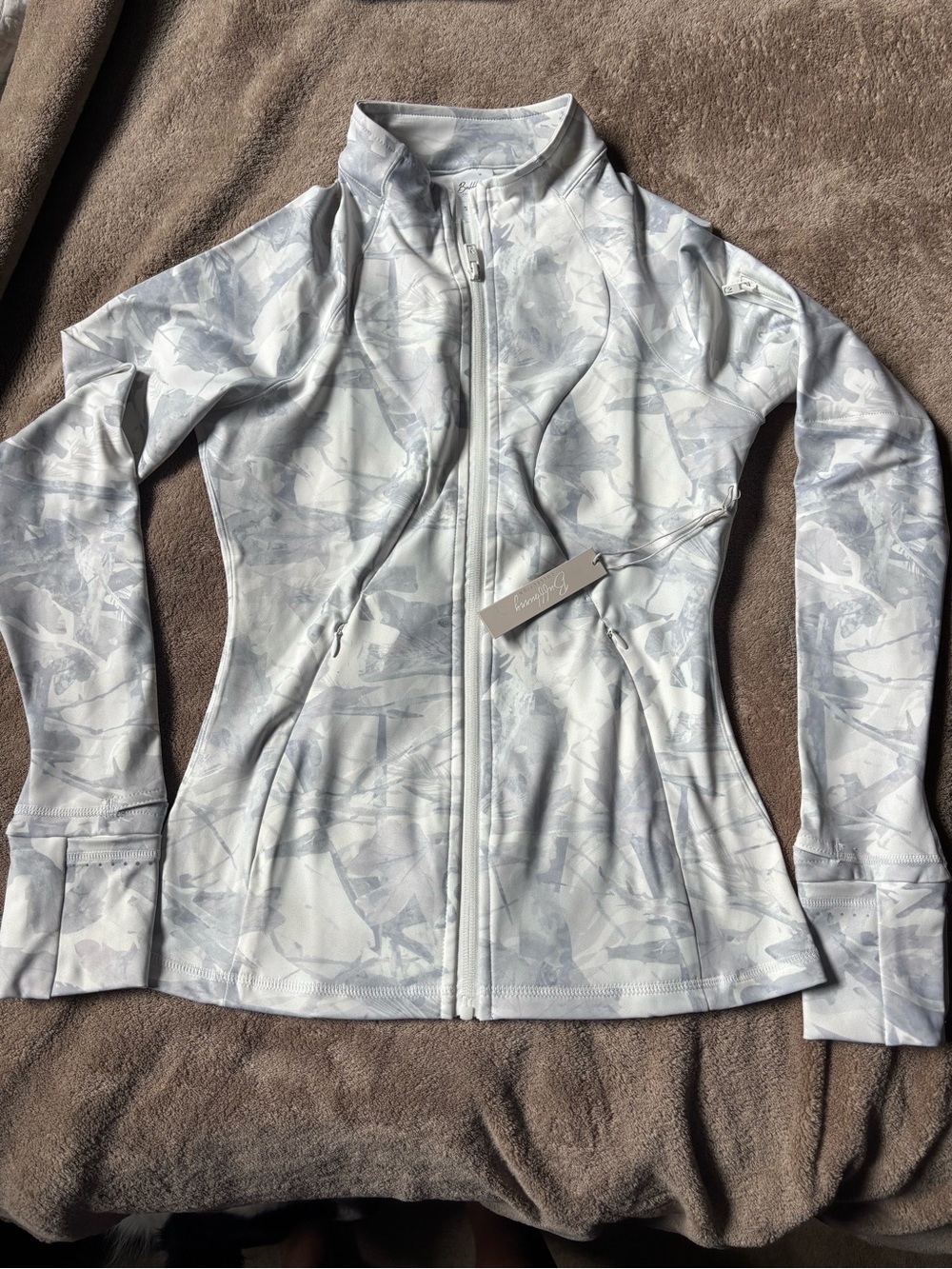 Buff Bunny- Colorado Fleece Zip Jacket - Snow Camo-size medium